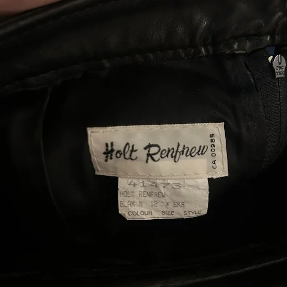 HOLT RENFREW LEATHER - Picture 7 of 8